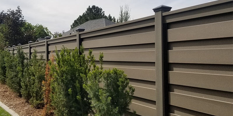 Horizontal privacy - Trex Fence