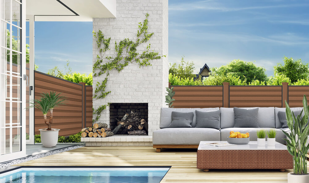 Saddle Trex Luxury Fence