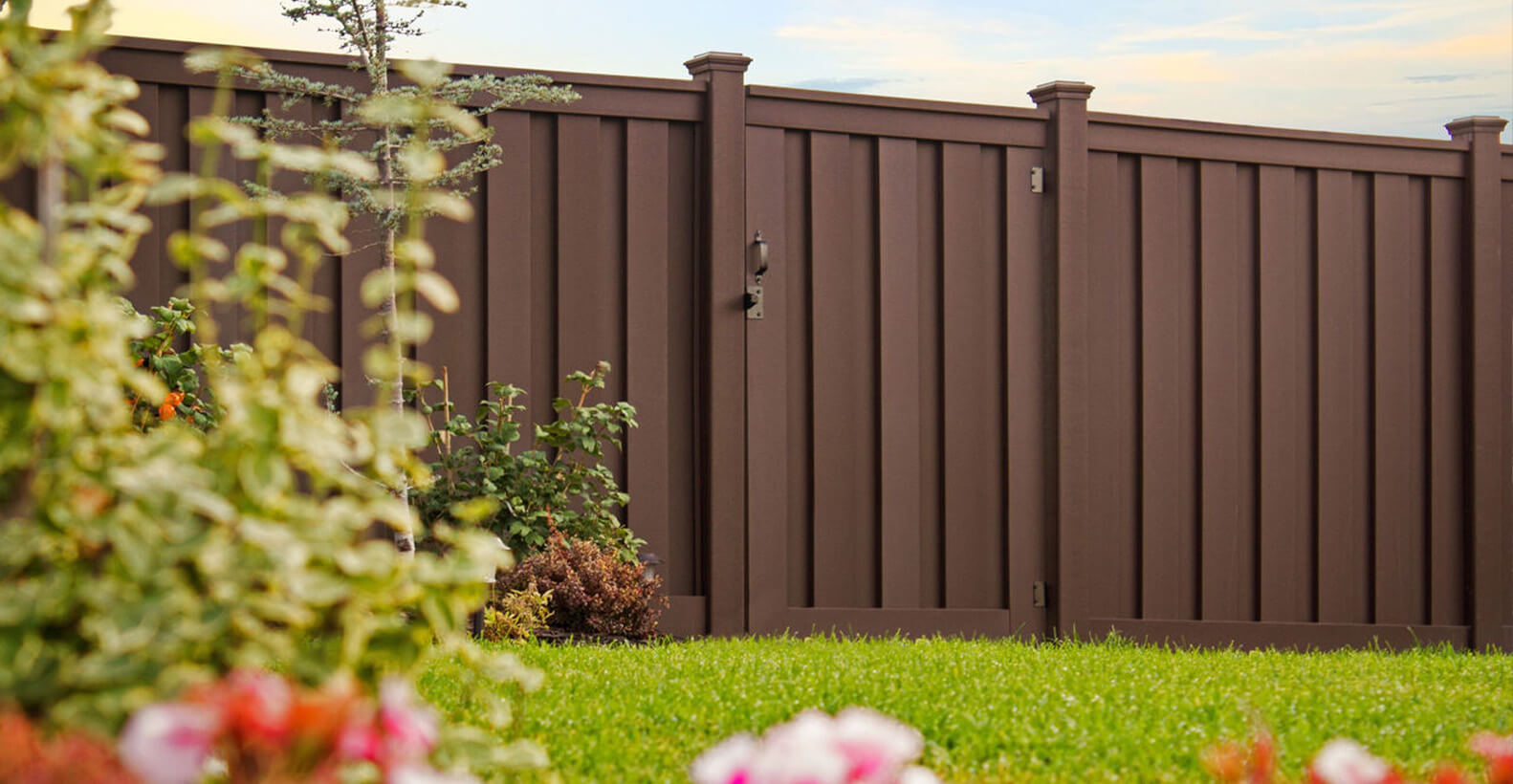 Residential Trex backyard gate