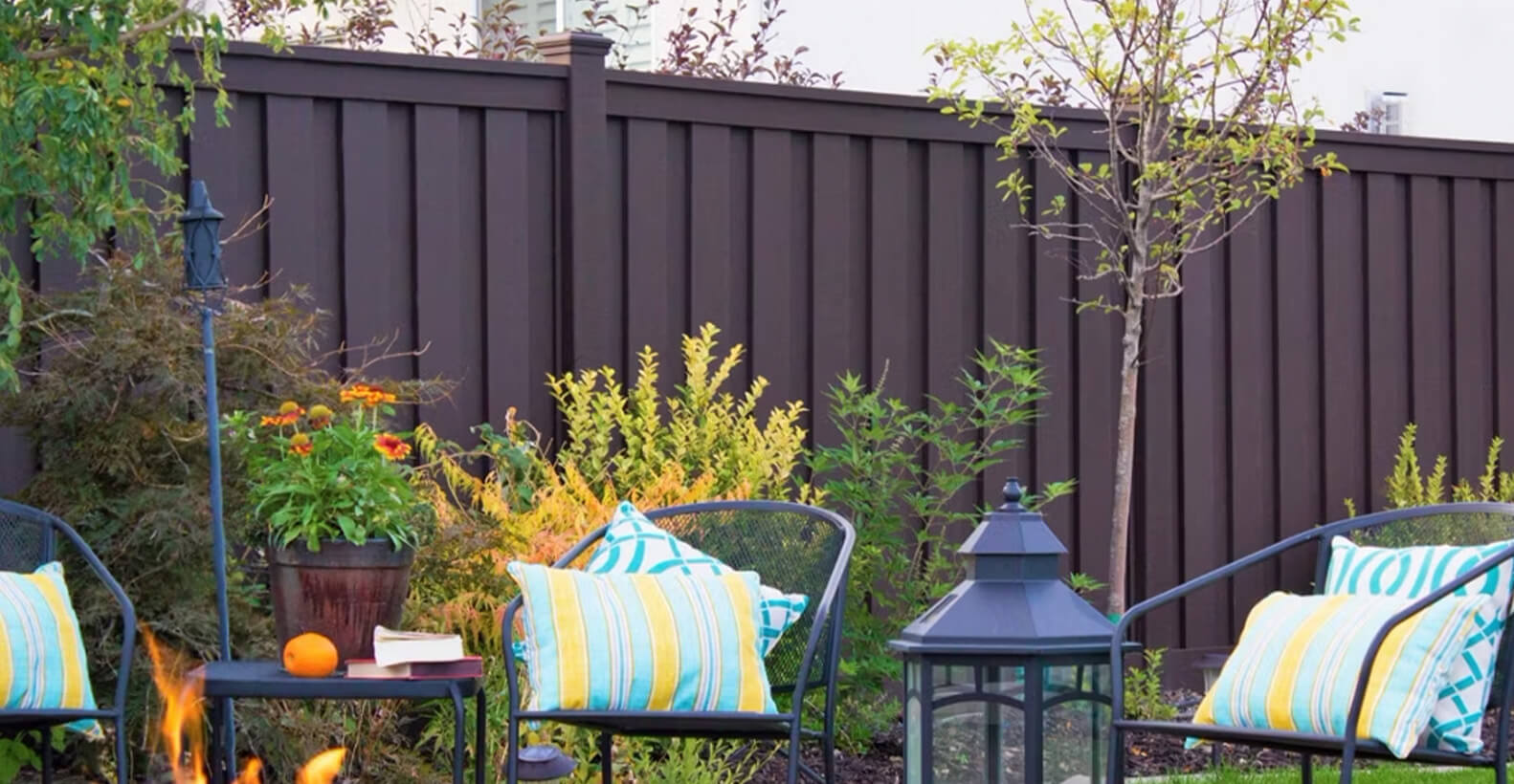 Seclusions Trex Composite Fence with vertical boards