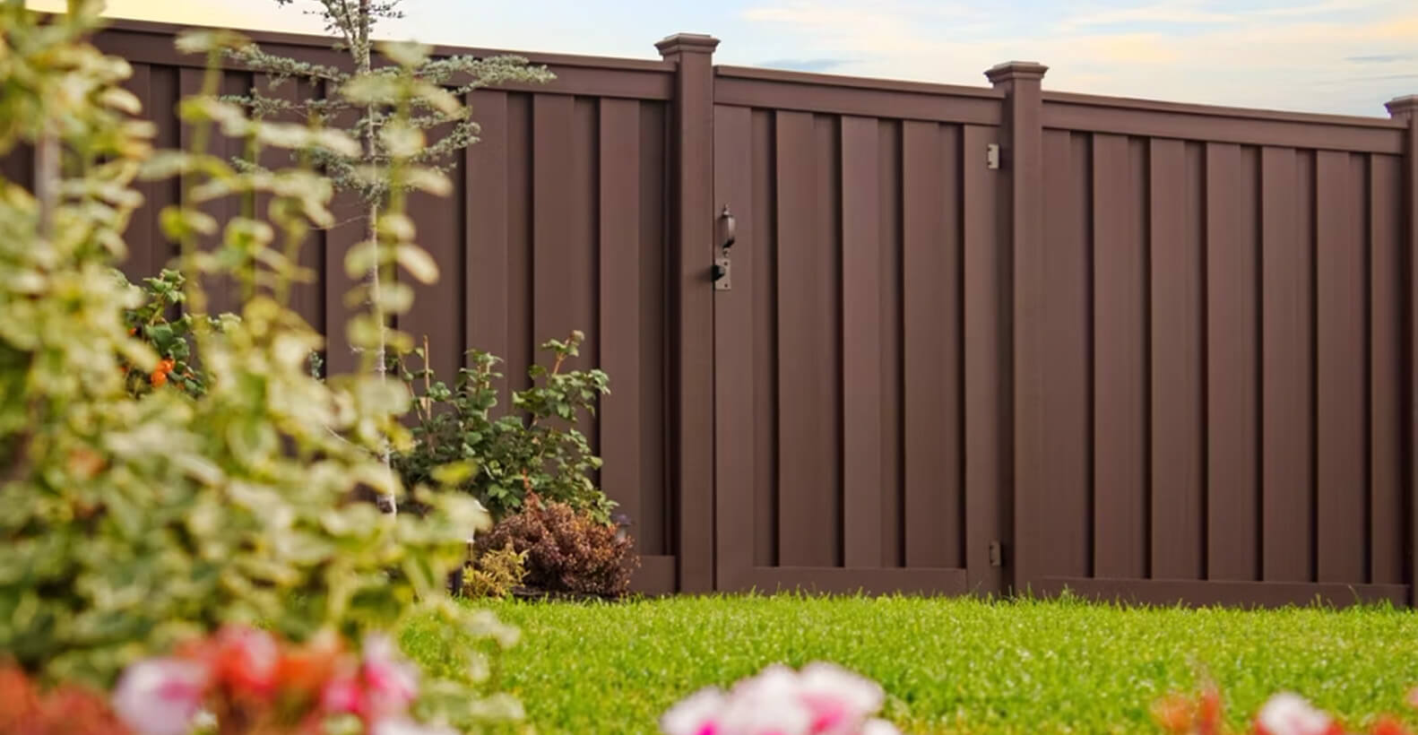 Composite walk gates - Trex Gates